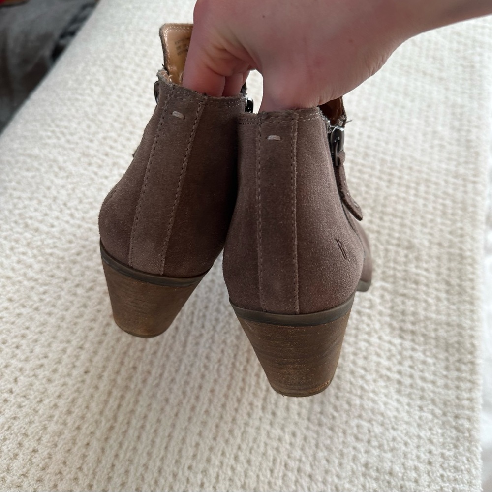 Frye tan booties sz 9 - Picture 3 of 9